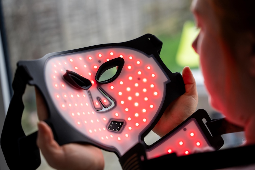 Home Red LED Mask for face and neck - Image 3